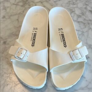 Birkenstock Classic White Slides Women’s Size 41